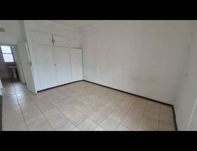 2 BEDROOM APARTMENT FOR SALE IN KRUGERSDORP CENTRAL